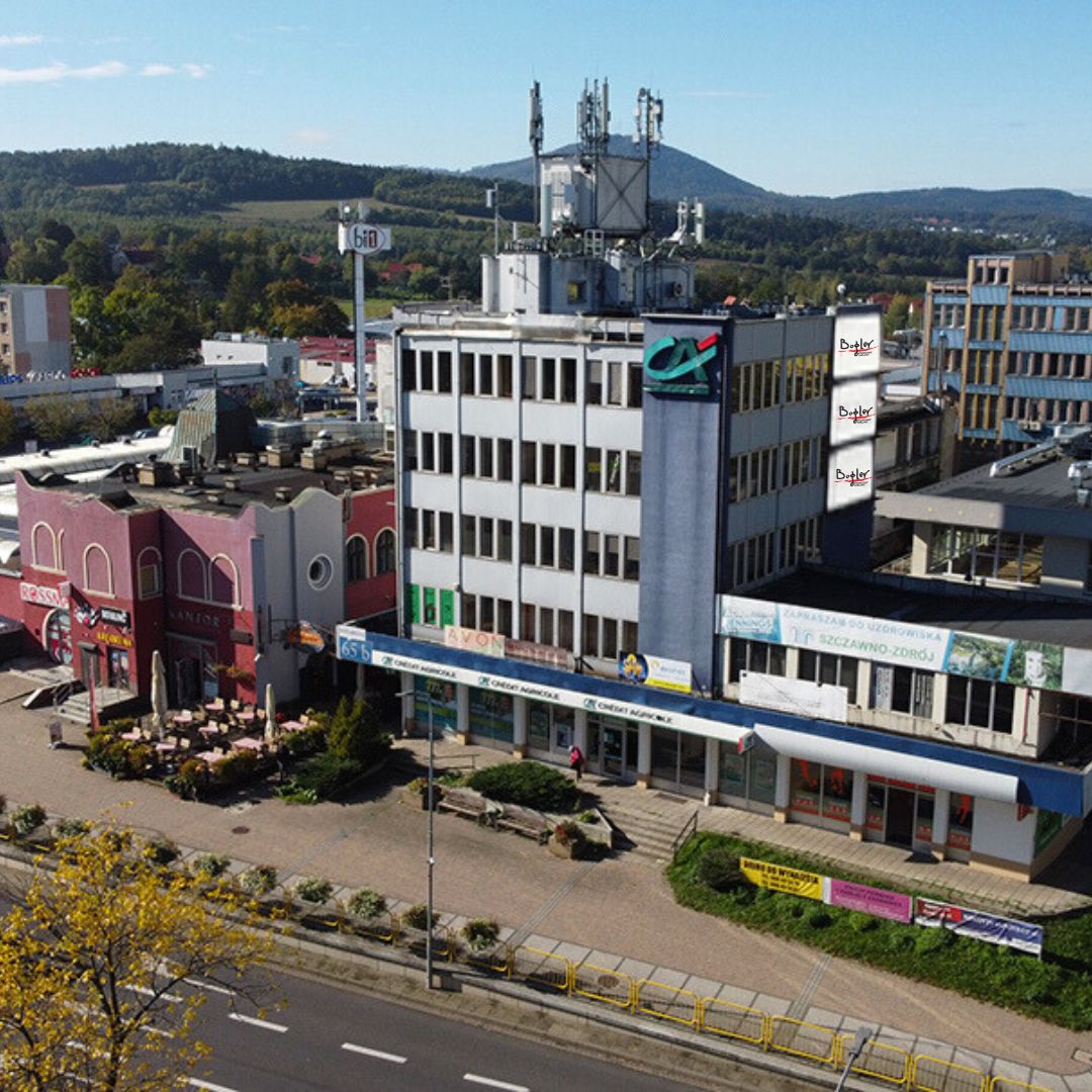 W10- Wałbrzych, ul. Broniewskiego 65b