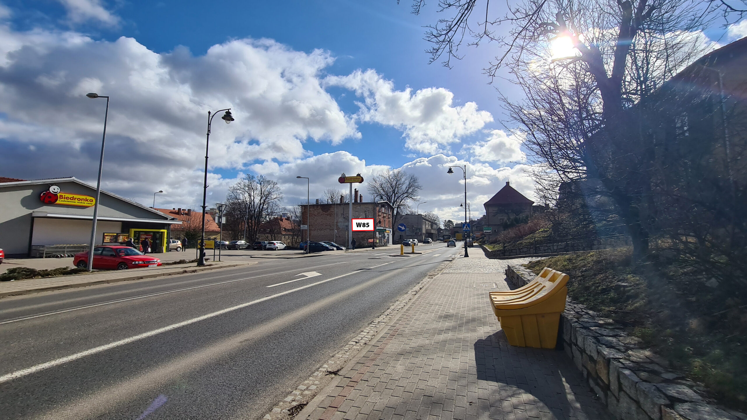 W85 - Wałbrzych, ul. Andersa 187