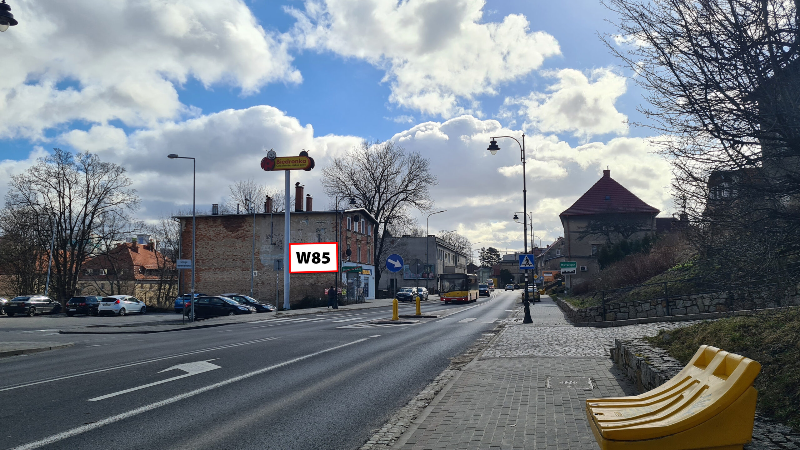 W85 - Wałbrzych, ul. Andersa 187