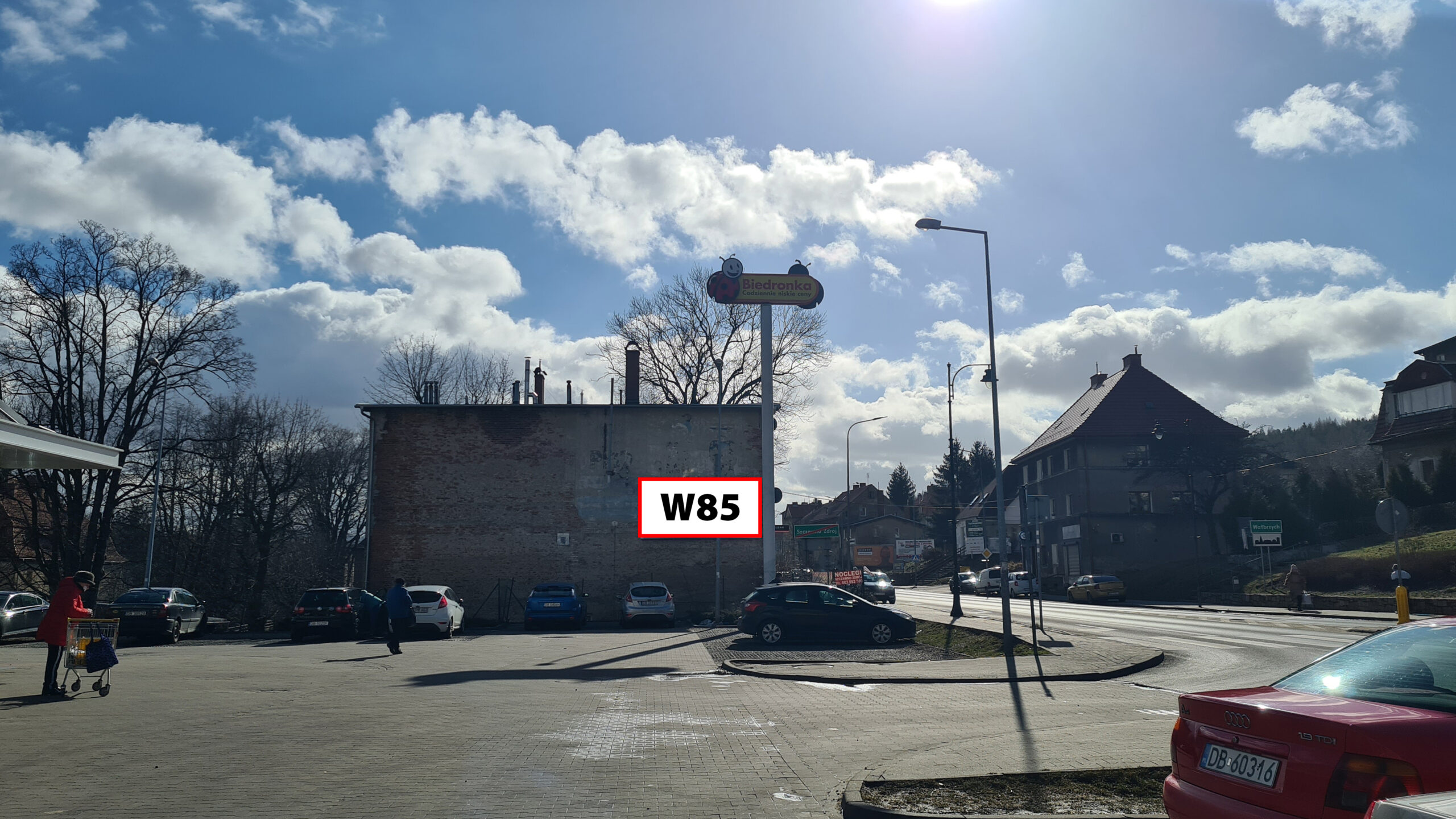 W85 - Wałbrzych, ul. Andersa 187