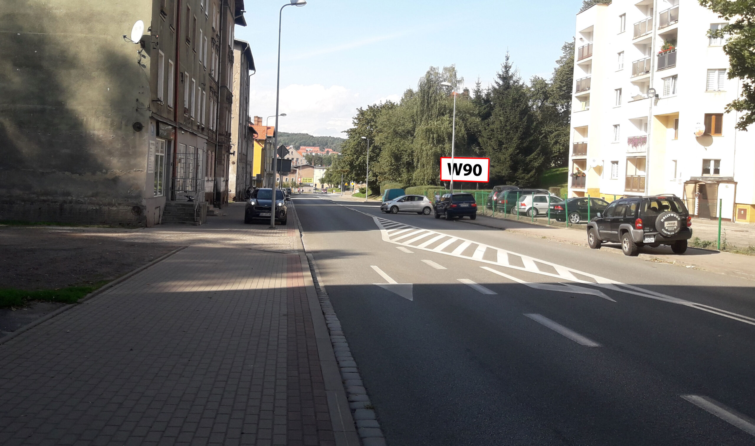 W90 - Wałbrzych, ul. 11 Listopada 81